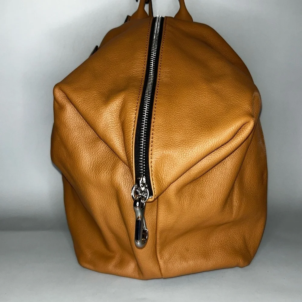 NWOT vinca camuto giani small leather backpack